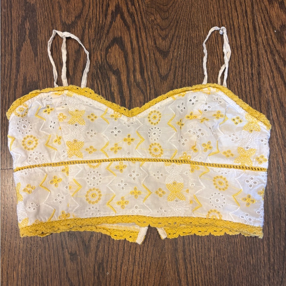 Vintage forever21 Yellow and White Lace Crop Top